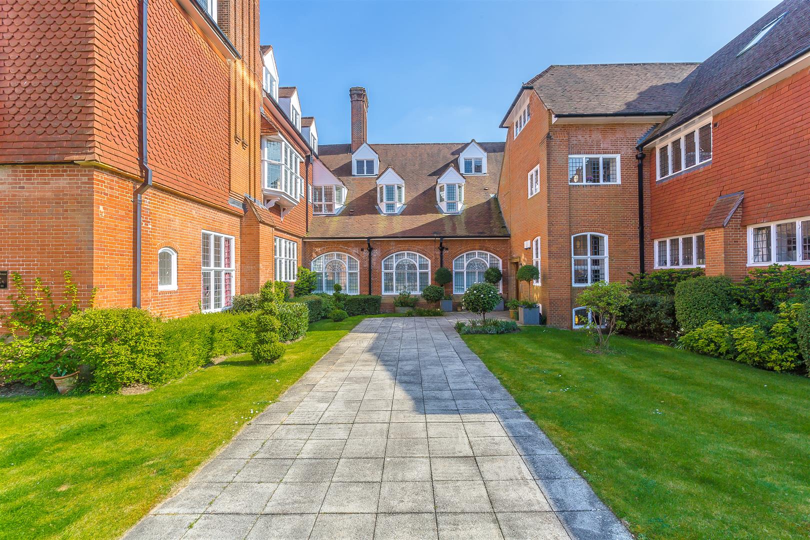 Elizabeth Drive, Banstead Williams Harlow Estate Agents Cheam